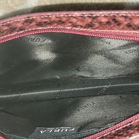 Furla Leather shoulder/sling Bag - Picture 9 of 12